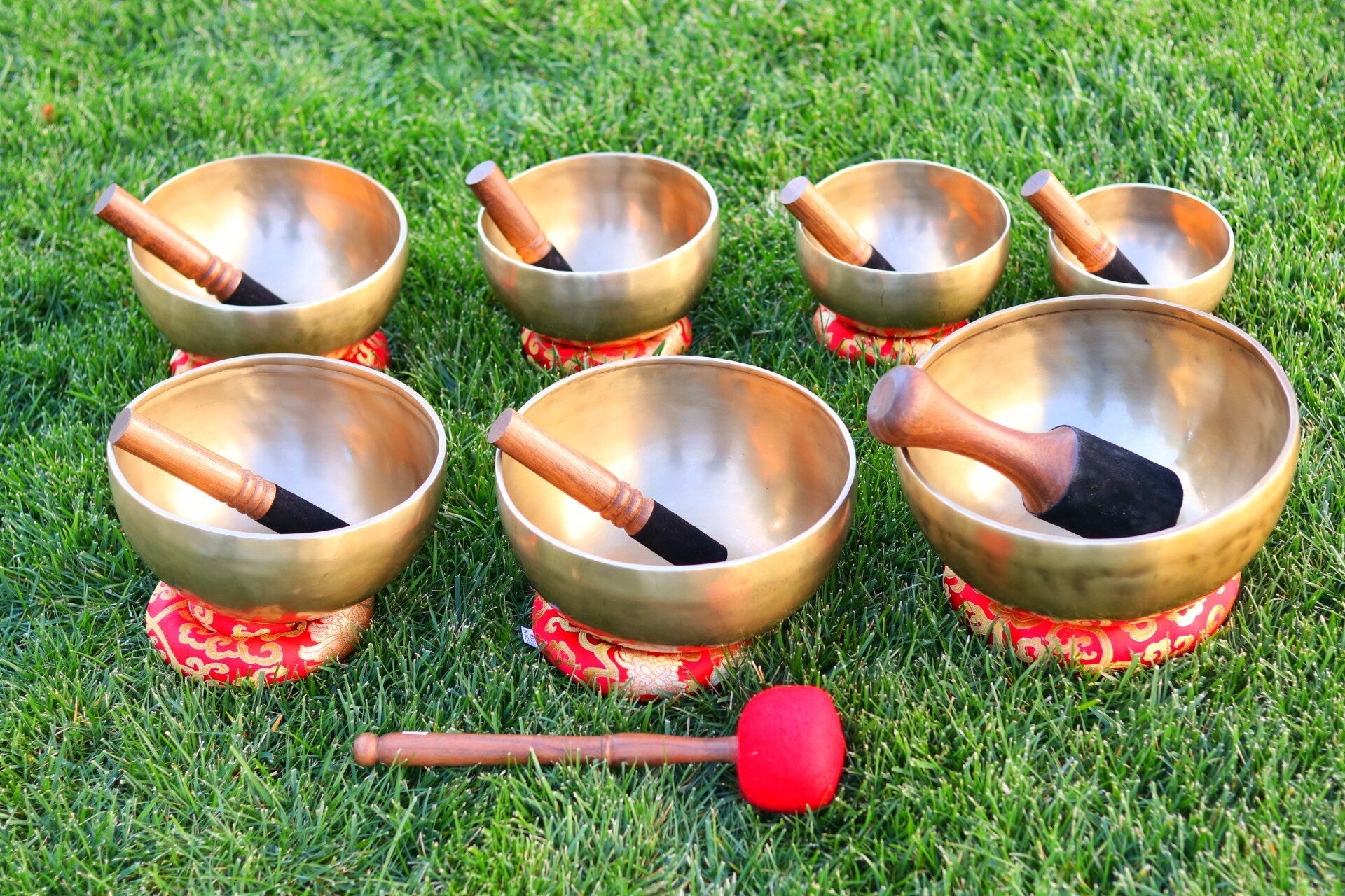 SALE!!!! !!High quality | 7 chakra singing bowl used for meditation, healing, mindfulness, sound therapy and yoga.